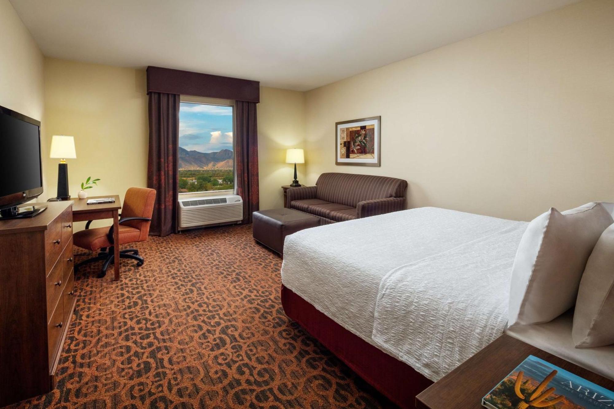 Hampton Inn & Suites Scottsdale At Talking Stick Exteriér fotografie